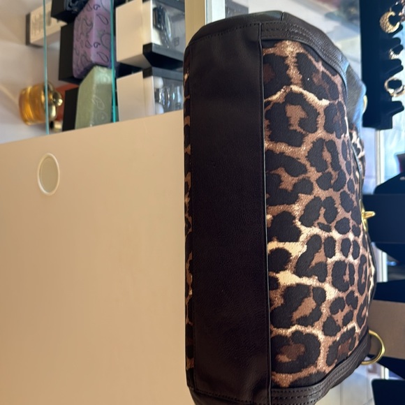 Authentic Coach Purse in a Leopard Print and Brown Leather. - Picture 7 of 12